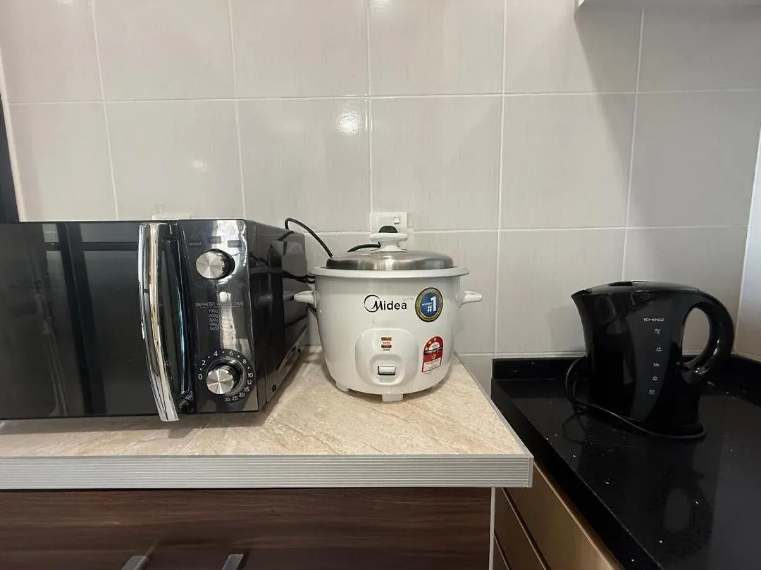 Kepong Luxury 3 Room 3-11 Pax 3 Min To Desa Park Kuala Lumpur